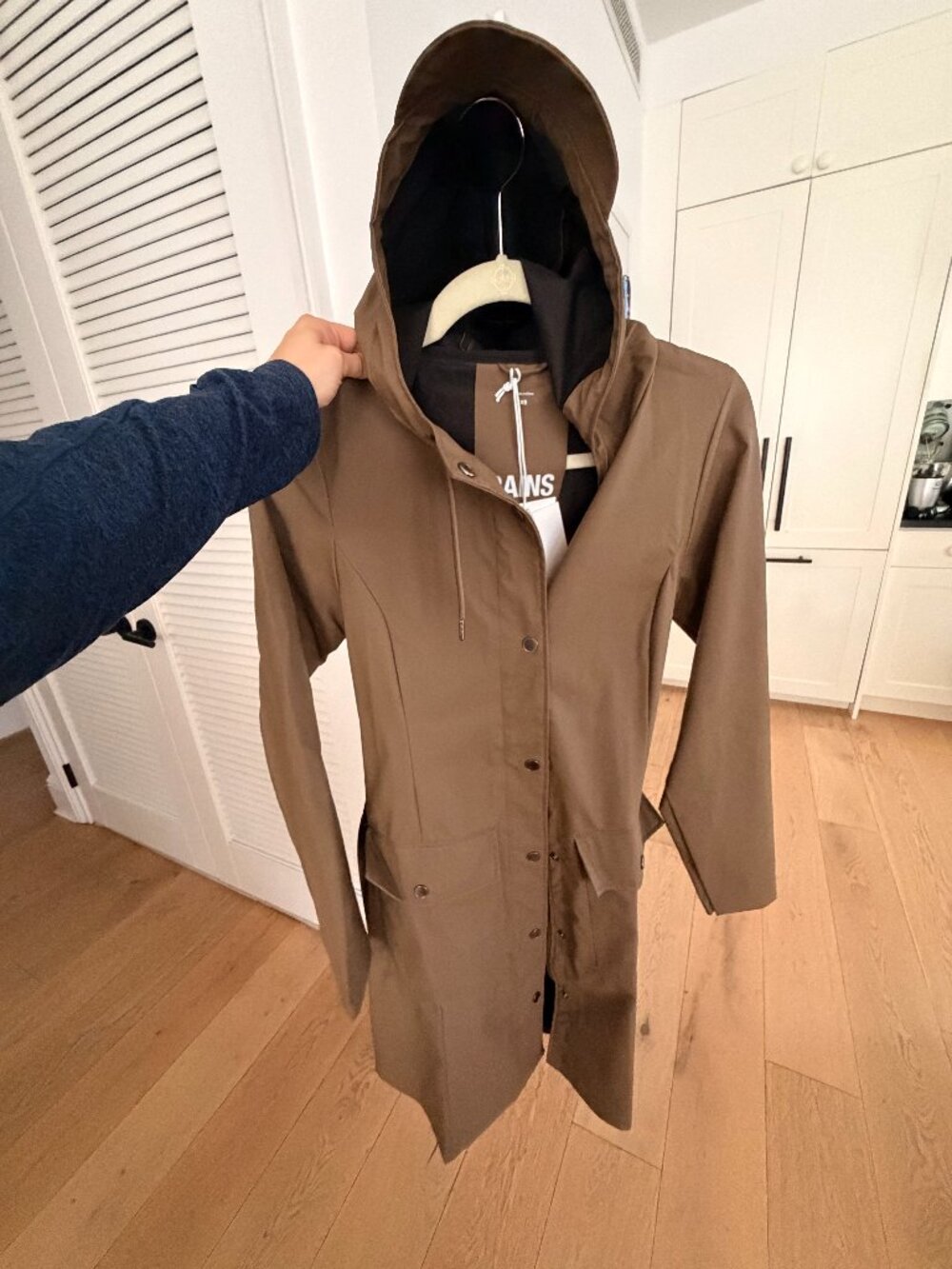 Rains Curve Waterproof Rain Jacket - Like New, XS